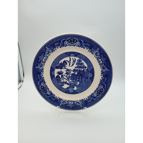 Willow Ware Royal China underglaze, blue/white dinner 10 inch plate. Beautiful - Picture 1 of 8